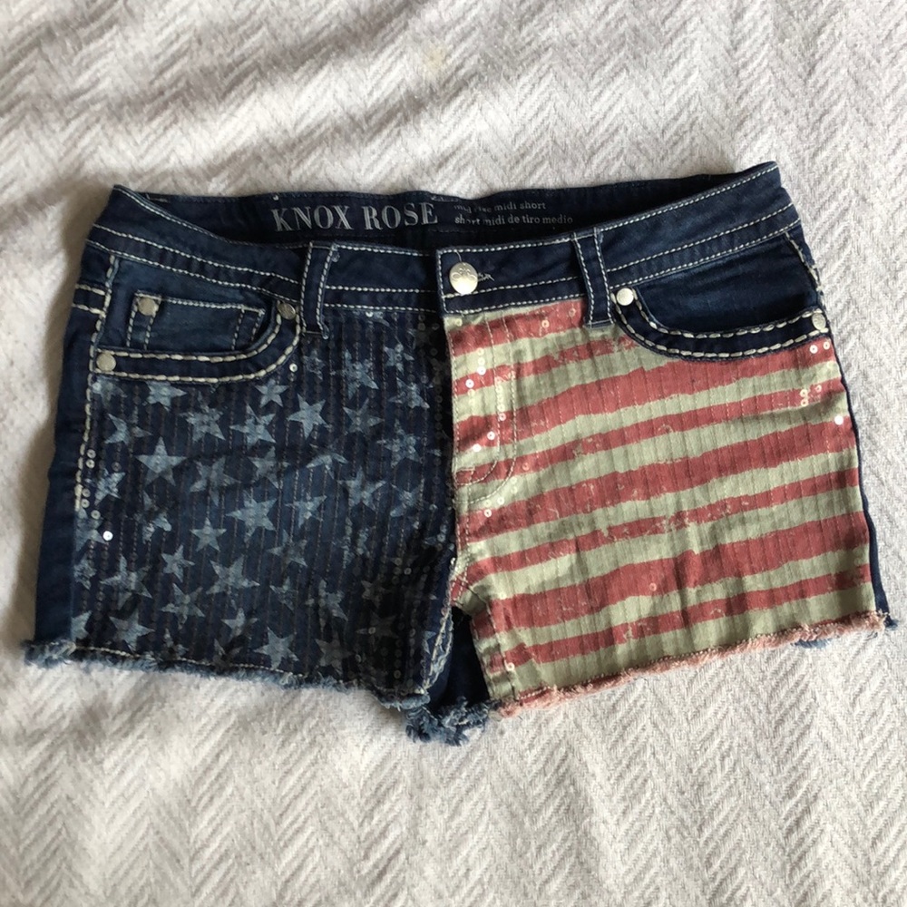 Cute patriotic cut off sequined shorts